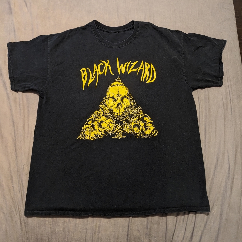 Large Yellow and Black Black Wizard Tee